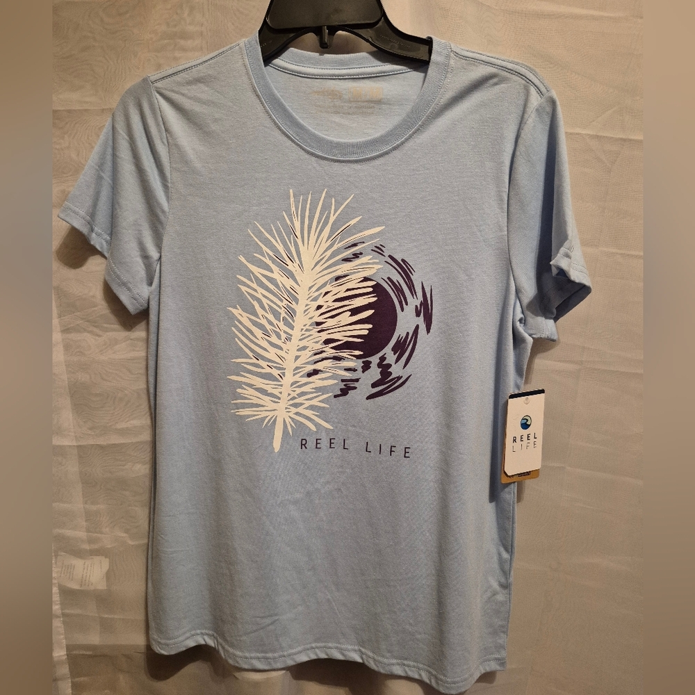 NWT Reel Life Men's Size Medium Blue Graphic Short Sleeve T-Shirt